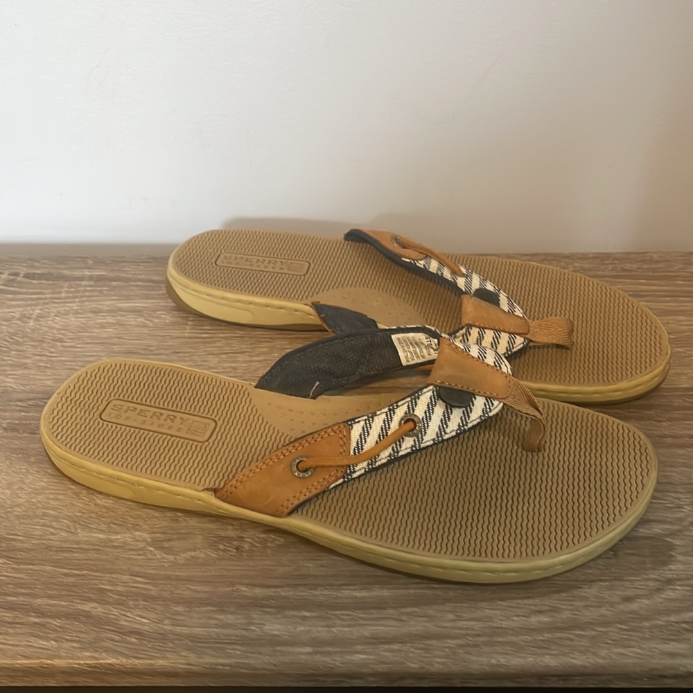 Sperry Flip-flop Topsider Seafish Navy/white striped thong sandals
